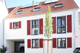 Mehrfamilienhaus